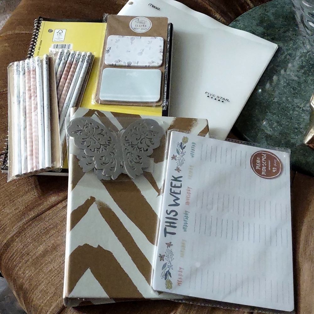 8PC BACK TO SCHOOL STATIONARY BUNDLE
